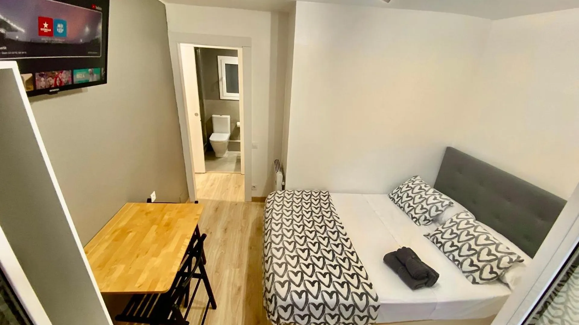 Suites Nuevas Con Bano Privado Frente Al Metro St Mwc Barcelona-Fira L'Hospitalet de Llobregat Appartement