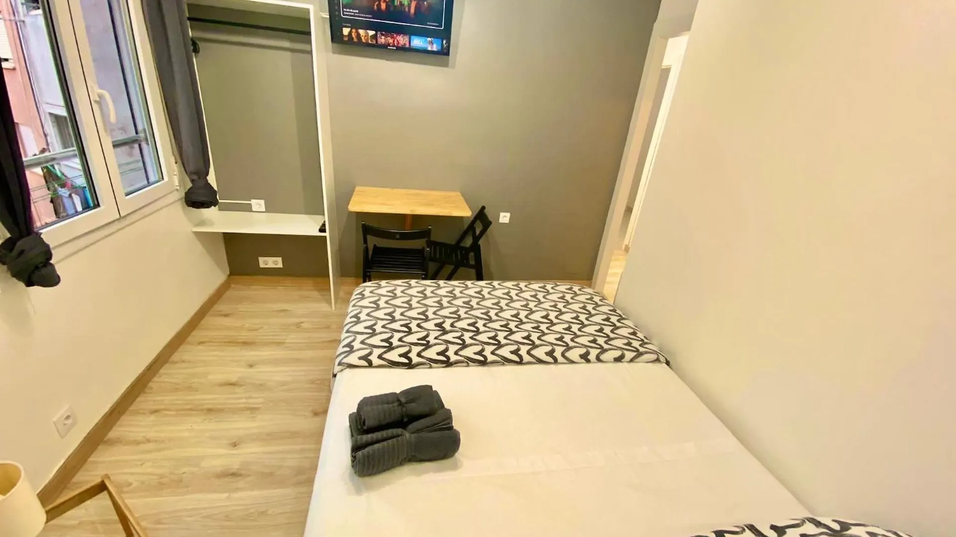 Apartment Suites Nuevas Con Bano Privado Frente Al Metro St Mwc Barcelona-Fira L'Hospitalet de Llobregat