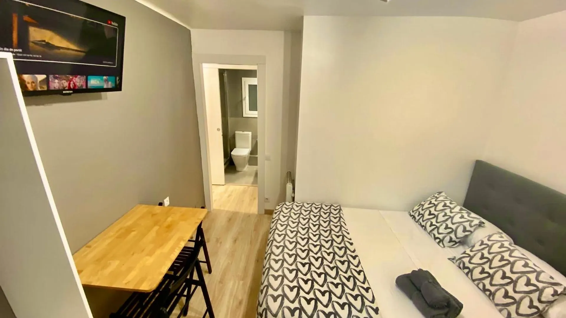 Apartment Suites Nuevas Con Bano Privado Frente Al Metro St Mwc Barcelona-Fira L'Hospitalet de Llobregat Spain