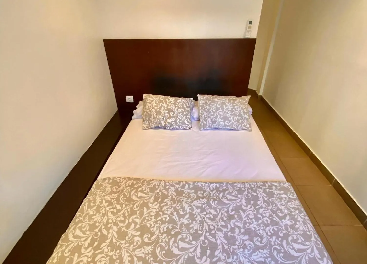 Suites Nuevas Con Bano Privado Frente Al Metro St Mwc Barcelona-Fira L'Hospitalet de Llobregat