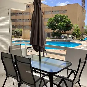 casa-gior-playa-de-las-americas.tenerifehoteles.net/